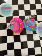 Load image into Gallery viewer, UFO Charm Add On For Retractable Badge Reel
