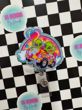 Load image into Gallery viewer, Alien Cloud 90’s Nostalgia Retractable Badge Reel
