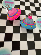 Load image into Gallery viewer, UFO Charm Add On For Retractable Badge Reel
